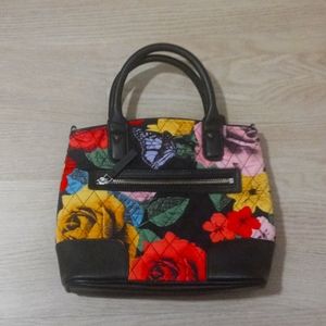 VERA BRADLEY Floral Purse